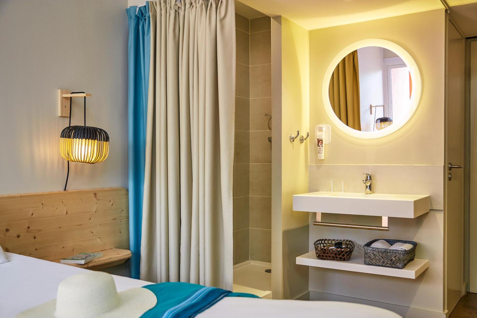 Ibis Thalassa Hyeres Plage Esterno foto