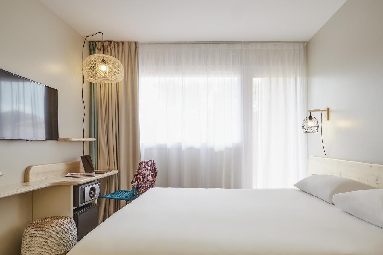 Ibis Thalassa Hyeres Plage Esterno foto