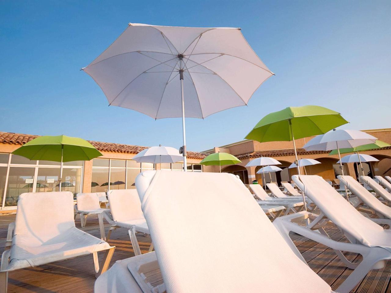 Ibis Thalassa Hyeres Plage Esterno foto